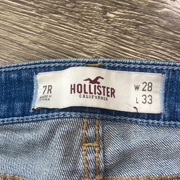 Hollister jeans blue. Distressed. Size 28, 33 length. - Picture 4 of 4